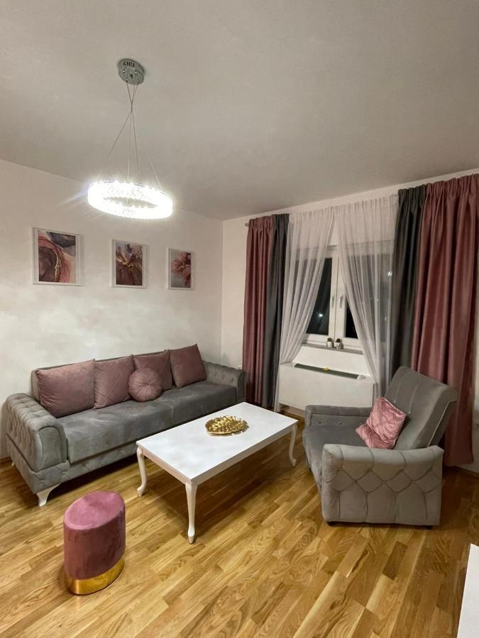 Skyline Apartment Bijeljina Exteriér fotografie
