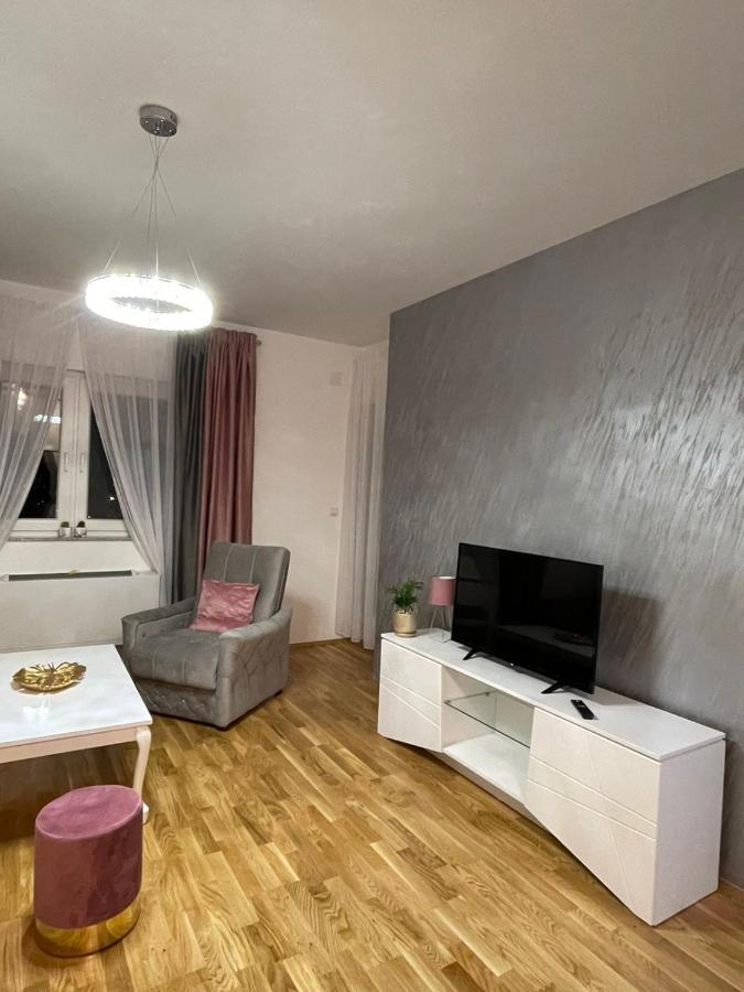 Skyline Apartment Bijeljina Exteriér fotografie